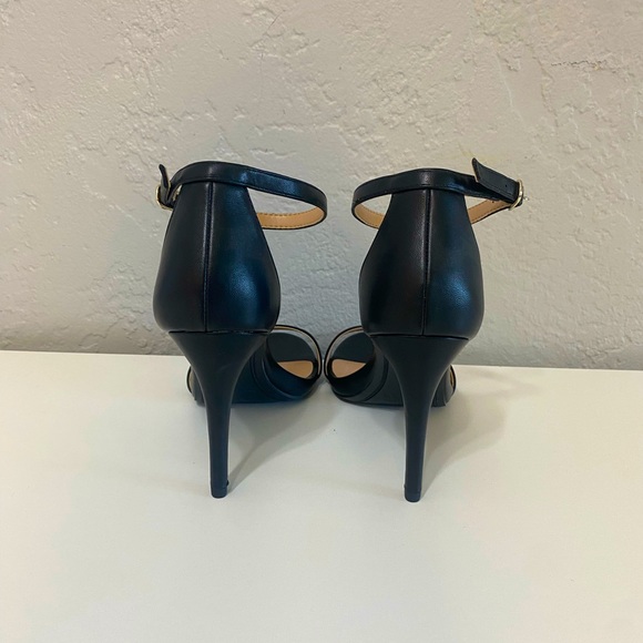 A New Day black heel - Picture 3 of 3